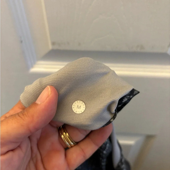 Lululemon Pace Breaker Short *9" Updated in Bleached Herringbone Multi - Picture 7 of 7